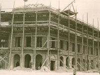 Rooseveltov trg 1930. godine, zidanje Novinarskog doma